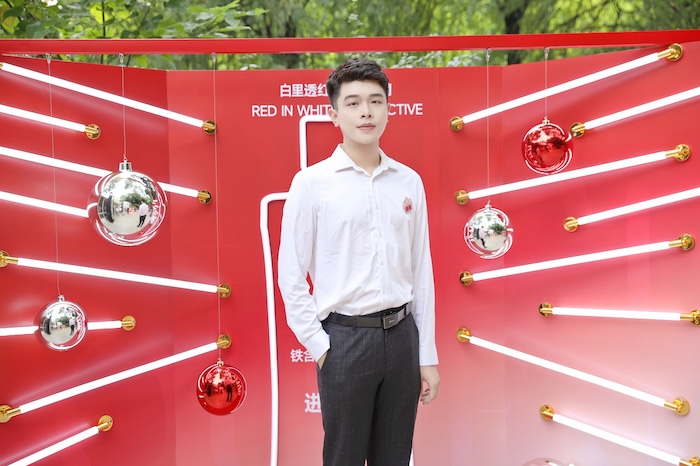 威——给女性专业的护肤指导AG真人直营高级护肤达人纵(图1)
