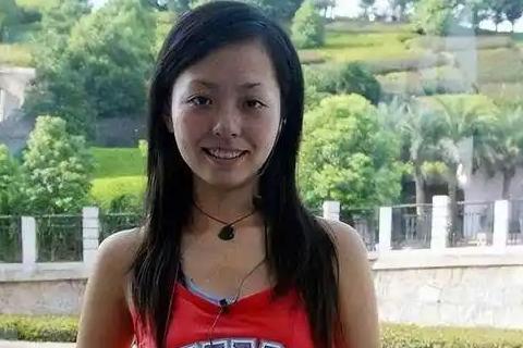 被骗走6亿身家离婚4年后二人天差地别AG真人中国张靓颖：与冯轲相爱15年(图3)